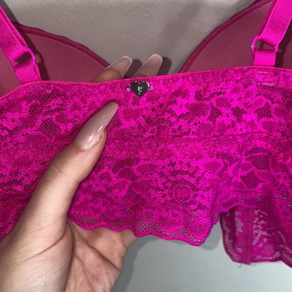 🎱Adorable Pink Victoria Secret bra! - Picture 7 of 7